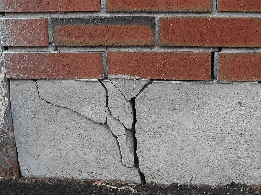 Concrete foundation with serious structural damage in Fort Lauderdale, FL